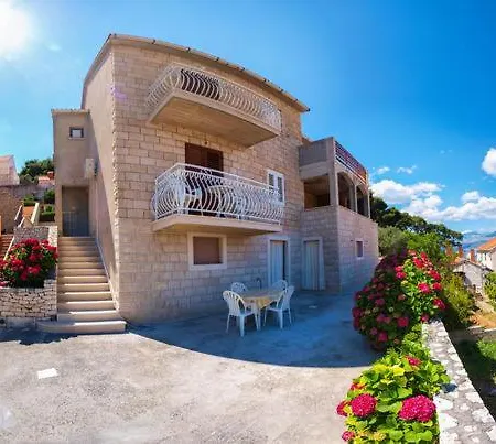 Two Bedroom Fanica