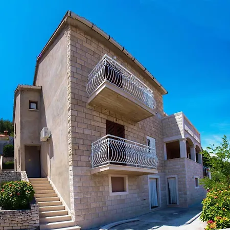 Two Bedroom Fanica Apartament *