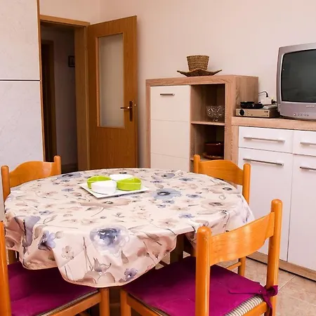 Apartament Two Bedroom Fanica Postira